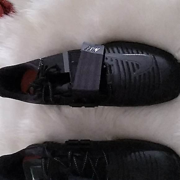 NIKE FLYWIRE - Picture 3 of 12